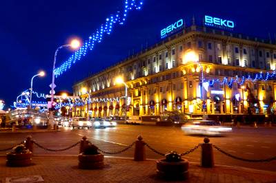 Фото ночного Минска. Огни ночного города, проспект Независимости ночью. Минск ночью